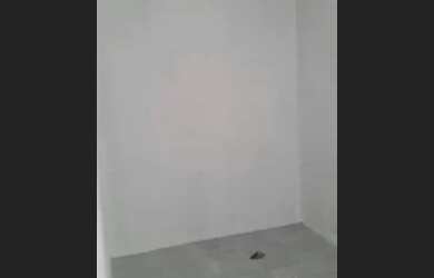 Imagem: O apartamento possui 3 Dormitórios, 1 Banheiro, 3 Vagas na