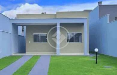 Imagem: A casa possui 2 Dormitórios, 1 Banheiro, 2 Vagas na garagem