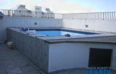 Imagem: O apartamento na cobertura possui 4 Dormitórios, 5 Banheiros