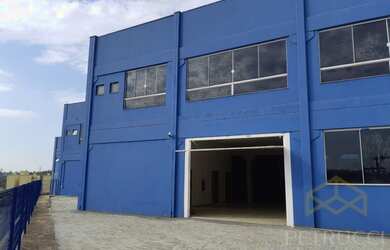 Imagem: O depósito possui 5 Vagas na garagem, 1.200m² de Área e