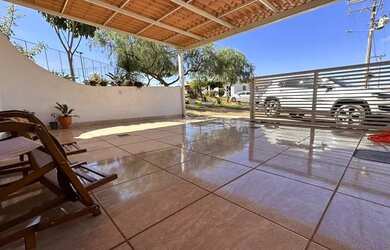 Imagem: A casa em condomínio possui 2 Dormitórios, 2 Banheiros, 2