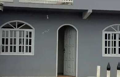 Imagem: A casa possui 2 Dormitórios, 1 Banheiro e está localizado