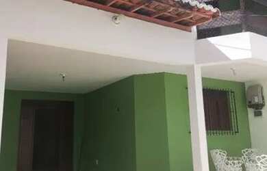 Imagem: A casa possui 4 Dormitórios, 4 Banheiros, 4 Vagas na garagem