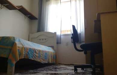 Imagem: O quarto está localizado em Agronômica, Florianópolis para