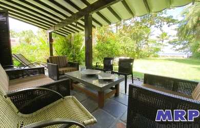 Imagem 4: Casa pé na areia em Ubatuba. Com vista espetacular do mar. Praia Dura