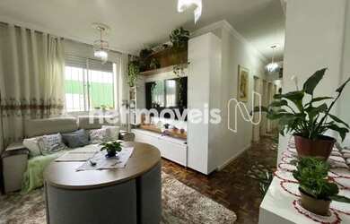 Imagem: O apartamento possui 3 Dormitórios, 1 Banheiro, 1 Vaga na garagem