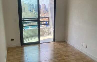 Imagem: O apartamento possui 2 Dormitórios, 1 Banheiro, 2 Vagas na