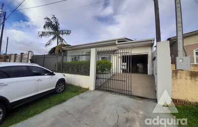 Imagem: A casa possui 2 Dormitórios, 3 Banheiros, 2 Vagas na garagem