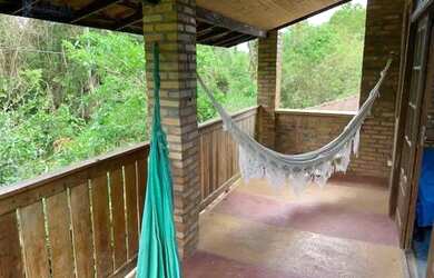 Imagem: A casa possui 2 Dormitórios, 2 Banheiros, 96m² de Área e