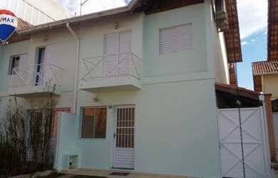 Imagem: A casa em condomínio possui 2 Dormitórios, 1 Banheiro, 2 Vagas