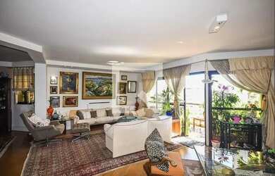 Imagem: O apartamento possui 2 Dormitórios, 3 Banheiros, 4 Vagas na