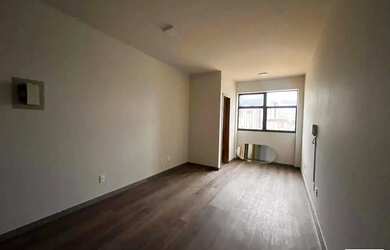 Imagem 4: Sala Comercial em Frente a Praça Floriano Peixoto