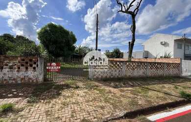 Imagem: O terreno possui 700m² de Área, Imóvel mobiliado e está