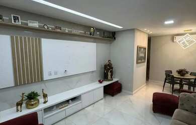 Imagem: A casa em condomínio possui 4 Dormitórios, 3 Banheiros, 4