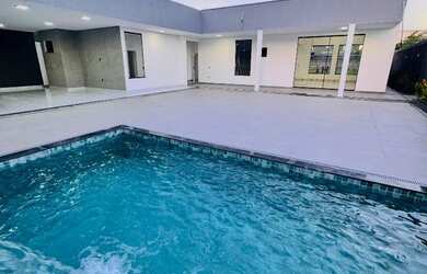 Imagem: A casa em condomínio possui 4 Dormitórios, 5 Banheiros, 4