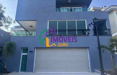 Imagem: A casa em condomínio possui 5 Dormitórios, 5 Banheiros, 5