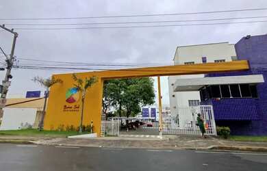 Imagem: O apartamento possui 3 Dormitórios, 1 Banheiro e 74m² de Área