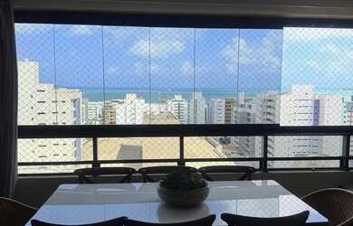 Imagem: O apartamento possui 4 Dormitórios, 5 Banheiros, 2 Vagas na