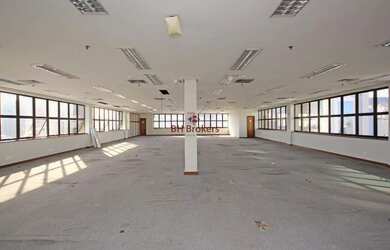 Imagem: O depósito possui 393m² de Área e está localizado em Savassi