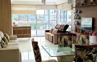 Imagem: O apartamento possui 4 Dormitórios, 2 Banheiros, 2 Vagas na