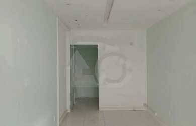 Imagem: O depósito à venda possui 270m² de Área e está localizado