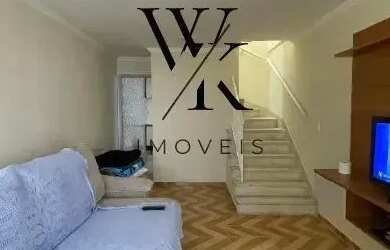 Imagem: A casa possui 3 Dormitórios, 3 Banheiros, 2 Vagas na garagem