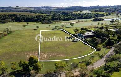 Imagem: O terreno possui 5424m² de Área e está localizado em Porto