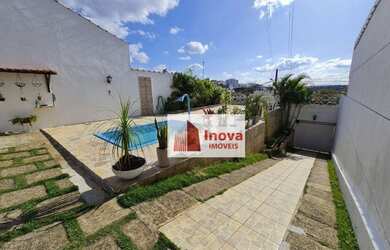 Imagem 5: Linda casa colonial 3 qtos/suíte/piscina/4 vagas, à venda, 230 m² por R$ 820.000 - São Ped