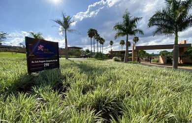 Imagem: O terreno possui 2000m² de Área e está localizado em Vila