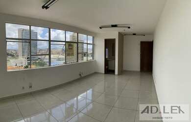 Imagem: O depósito possui 39m² de Área e está localizado em Santa