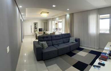 Imagem: O apartamento possui 3 Dormitórios, 5 Banheiros, 3 Vagas na