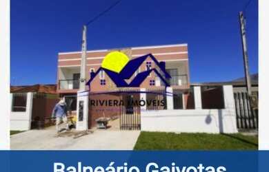 Imagem: A casa possui 3 Dormitórios, 1 Banheiro, 2 Vagas na garagem