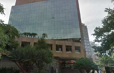 Imagem: O depósito possui 5 Vagas na garagem, 1.533m² de Área e