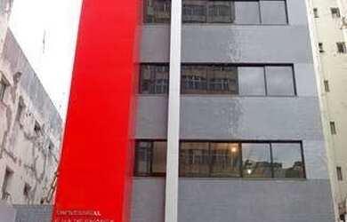 Imagem: O depósito possui 4 Vagas na garagem e 241m² de Área e está