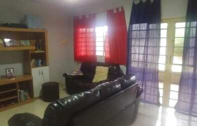 Imagem: A casa em condomínio possui 3 Dormitórios, 2 Banheiros, 5