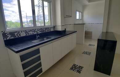 Imagem: O apartamento possui 1 Dormitório, 1 Banheiro, 1 Vaga na garagem