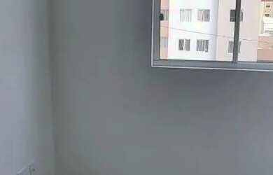 Imagem: O apartamento possui 3 Dormitórios, 1 Banheiro, 1 Vaga na garagem