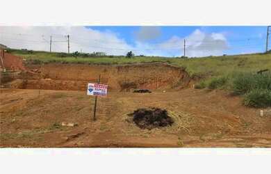 Imagem: O terreno possui 330m² de Área e está localizado em Matias