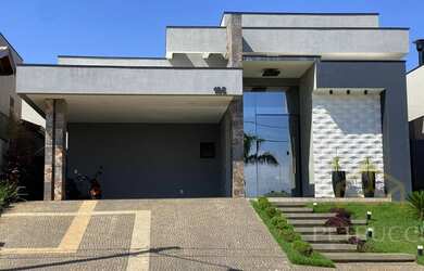 Imagem: A casa em condomínio possui 3 Dormitórios, 5 Banheiros, 2