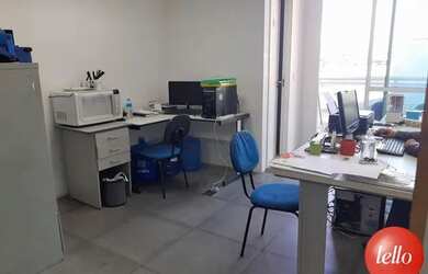 Imagem: O depósito possui 1 Vaga na garagem, 46m² de Área e está