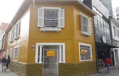 Imagem: O depósito possui 140m² de Área e está localizado em Lapa