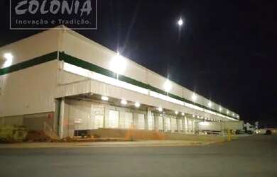 Imagem: O depósito possui 6.505m² de Área e está localizado em