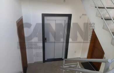 Imagem: O apartamento possui 2 Dormitórios, 1 Banheiro, 2 Vagas na