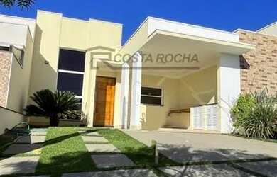 Imagem: A casa em condomínio possui 3 Dormitórios, 1 Banheiro, 3 Vagas