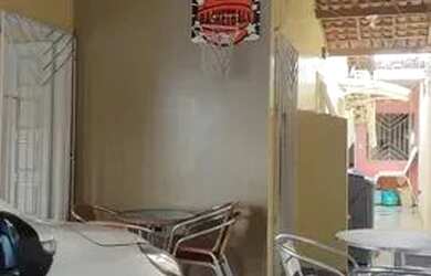 Imagem 3: Casa com piscina no Aeroporto