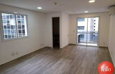 Imagem: O depósito possui 1 Vaga na garagem, 40m² de Área e está