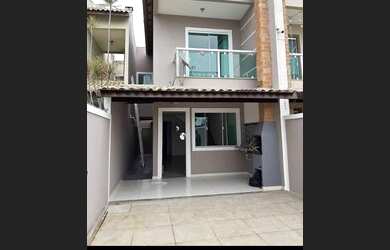 Imagem: A casa possui 2 Dormitórios, 2 Banheiros, 3 Vagas na garagem