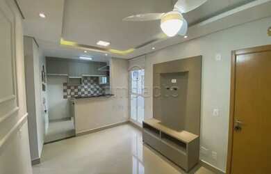 Imagem: O apartamento possui 2 Dormitórios, 1 Banheiro, 1 Vaga na garagem