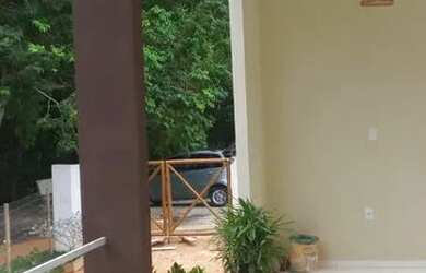 Imagem: A casa em condomínio possui 3 Dormitórios, 2 Banheiros, 4