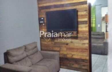 Imagem: A casa possui 2 Dormitórios, 1 Banheiro, 1 Vaga na garagem